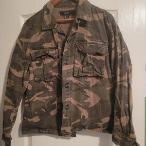 Women's Camouflage Jacket